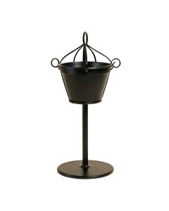 Lowestoft Outdoor Decorative Welcome Sign With Hanging Basket Planter Stand
