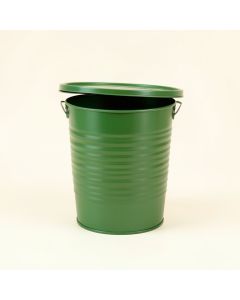 Summit Bend Closed Garden Compost Bin - Green (synthetic illustration; no displayed measurements)