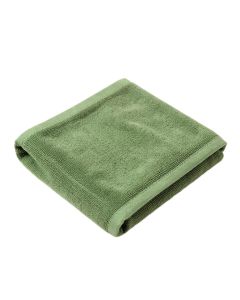 Oak Crossing Bath Towel - Green (synthetic illustration; no displayed measurements)