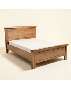 Ightham King Standard Bed (synthetic illustration; no displayed measurements)