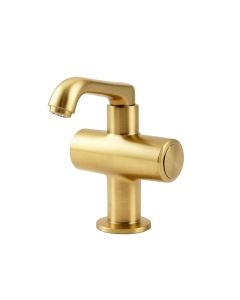 Claremont Widespread Bathroom Faucet With Drain Assembly