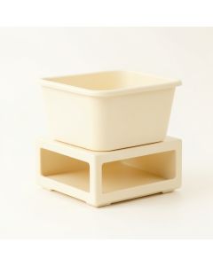 Vale Crest Empty Raised Planter - Cream (synthetic illustration; no displayed measurements)
