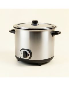 Bella 5 Qt . Slow Cooker (synthetic illustration; no displayed measurements)