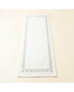 Shore Bluff Narrow Runner Rug - White (synthetic illustration; no displayed measurements)