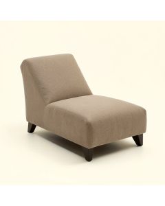 William Chaise Lounge (synthetic illustration; no displayed measurements)