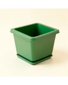 Alder Bluff Empty Planter - Green (synthetic illustration; no displayed measurements)