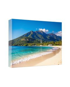 Panoramic Waikiki Beach With Mountain In The Background