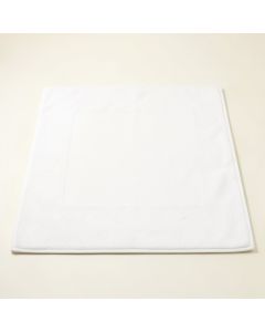 Glen Crossing Bath Mat - White (synthetic illustration; no displayed measurements)