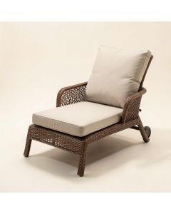 Pergamon Outdoor Lounge Chair With Cushion (synthetic illustration; no displayed measurements)