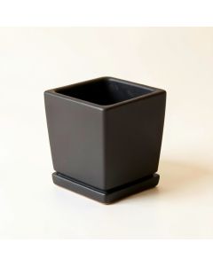 Alder Branch Empty Planter - Black (synthetic illustration; no displayed measurements)