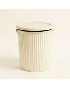Meadow Canyon Closed Garden Compost Bin - Ivory (synthetic illustration; no displayed measurements)