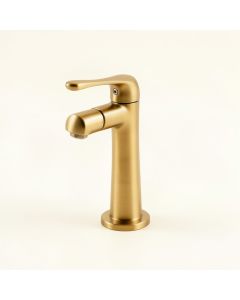 Royale Monobloc Bathroom Faucet With Drain Assembly (synthetic illustration; no displayed measurements)