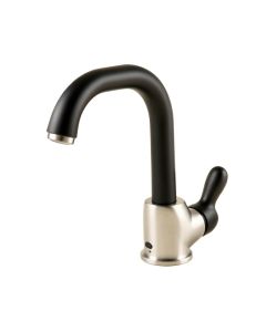 Oletto Pull Down Single Handle Kitchen Faucet