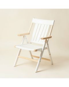 Cedar Dell Folding Outdoor Chair - White (synthetic illustration; no displayed measurements)